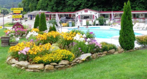  A Holiday Motel - Maggie Valley  Магги Валли
